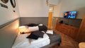 CONCIERGE BEATA ANNA KASPRZAK - 44